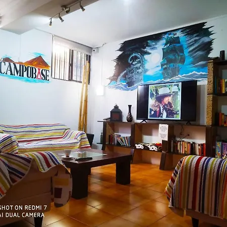 Campobase.box Hostel *