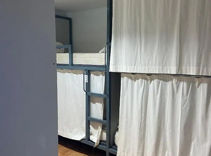 Hostal Campobase.box