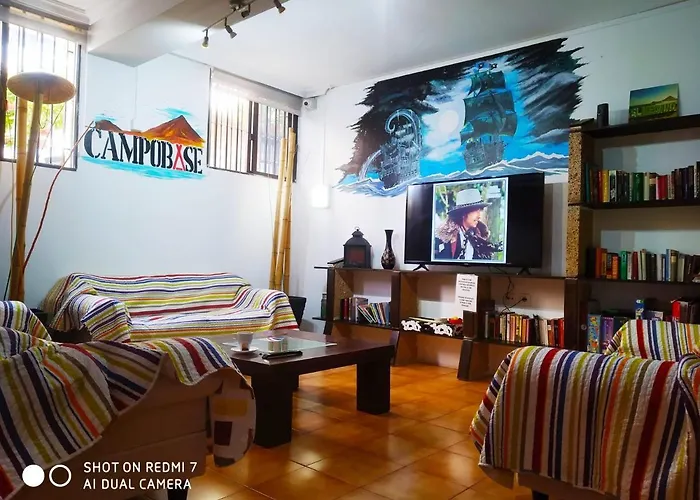 Campobase.box Hostel *